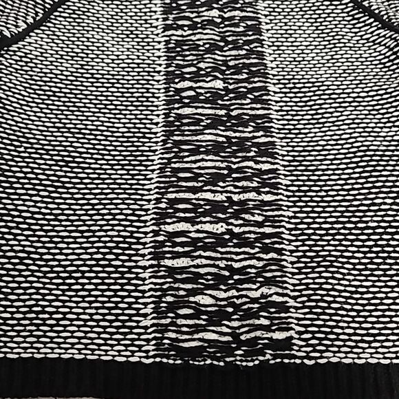 Lord & Taylor Knitted Crew Neck Long Sleeves Sweater Small Black & White - Picture 11 of 16